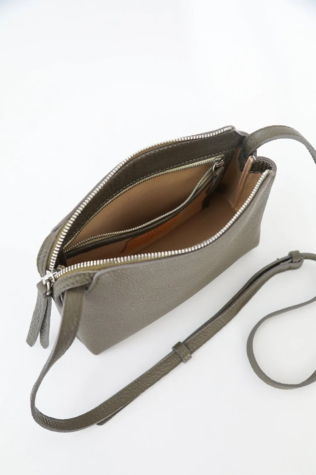 BRIDGET ITALIAN LEATHER CROSSBODY BAG IN NATURAL CUOIO