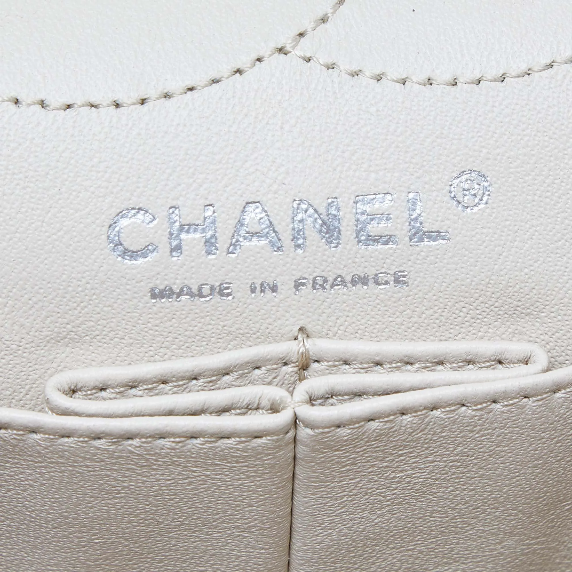 CHANEL Cream Quilted Aged Leather Classic 226 Reissue 2.55 Flap Bag