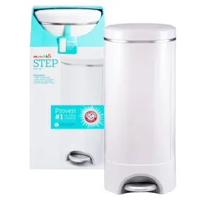 Munchkin STEP Diaper Pail, Powered by Arm & Hammer