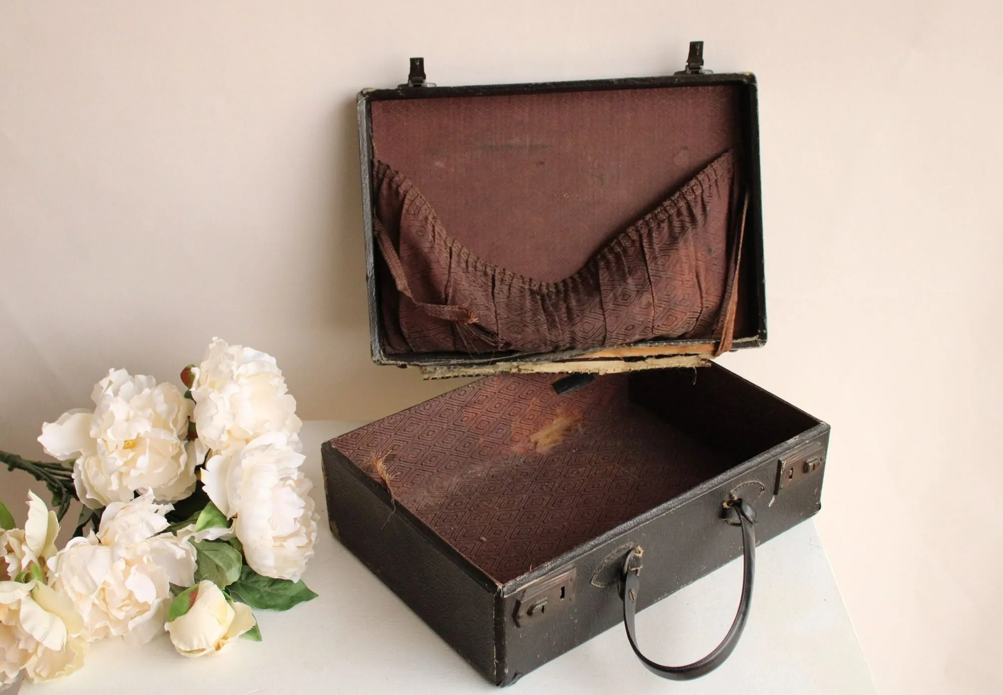 Vintage 1920s Black Hard Shell Suitcase